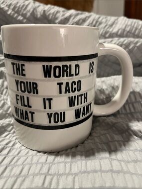 El Arroyo “The World Is Your Taco” Ceramic Coffee Mug Funny Quote 15 oz